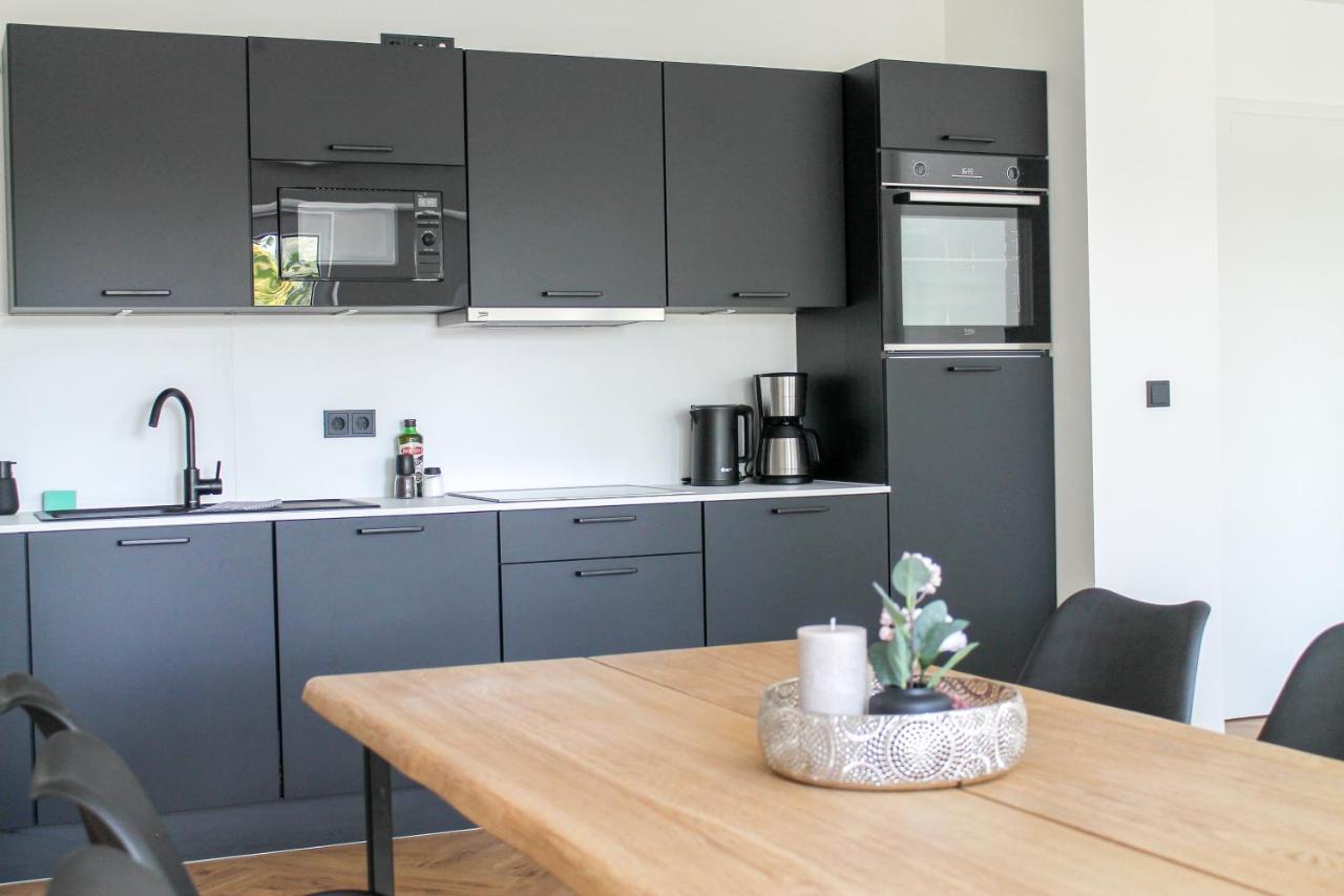 Modern Apartment - Fuer Freunde & Familien, Stadtnah, Parkplatz, E-Ladestation, Gitterbox Fuer Fahrraeder, Fitnessstudio, Digitale Gaestemappe Mit Restaurant- Und Unternehmenstipps Koblencja Zewnętrze zdjęcie