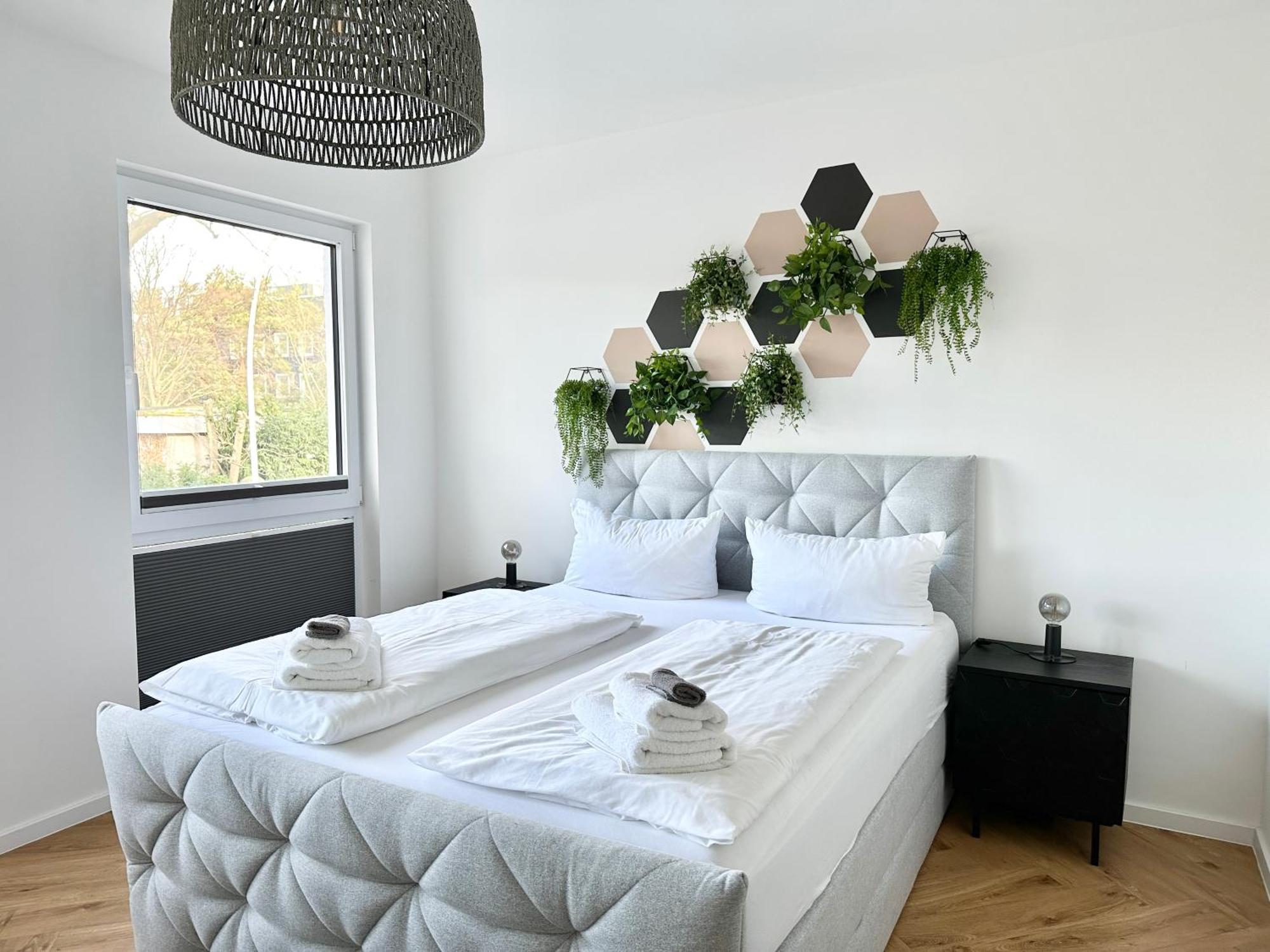 Modern Apartment - Fuer Freunde & Familien, Stadtnah, Parkplatz, E-Ladestation, Gitterbox Fuer Fahrraeder, Fitnessstudio, Digitale Gaestemappe Mit Restaurant- Und Unternehmenstipps Koblencja Zewnętrze zdjęcie
