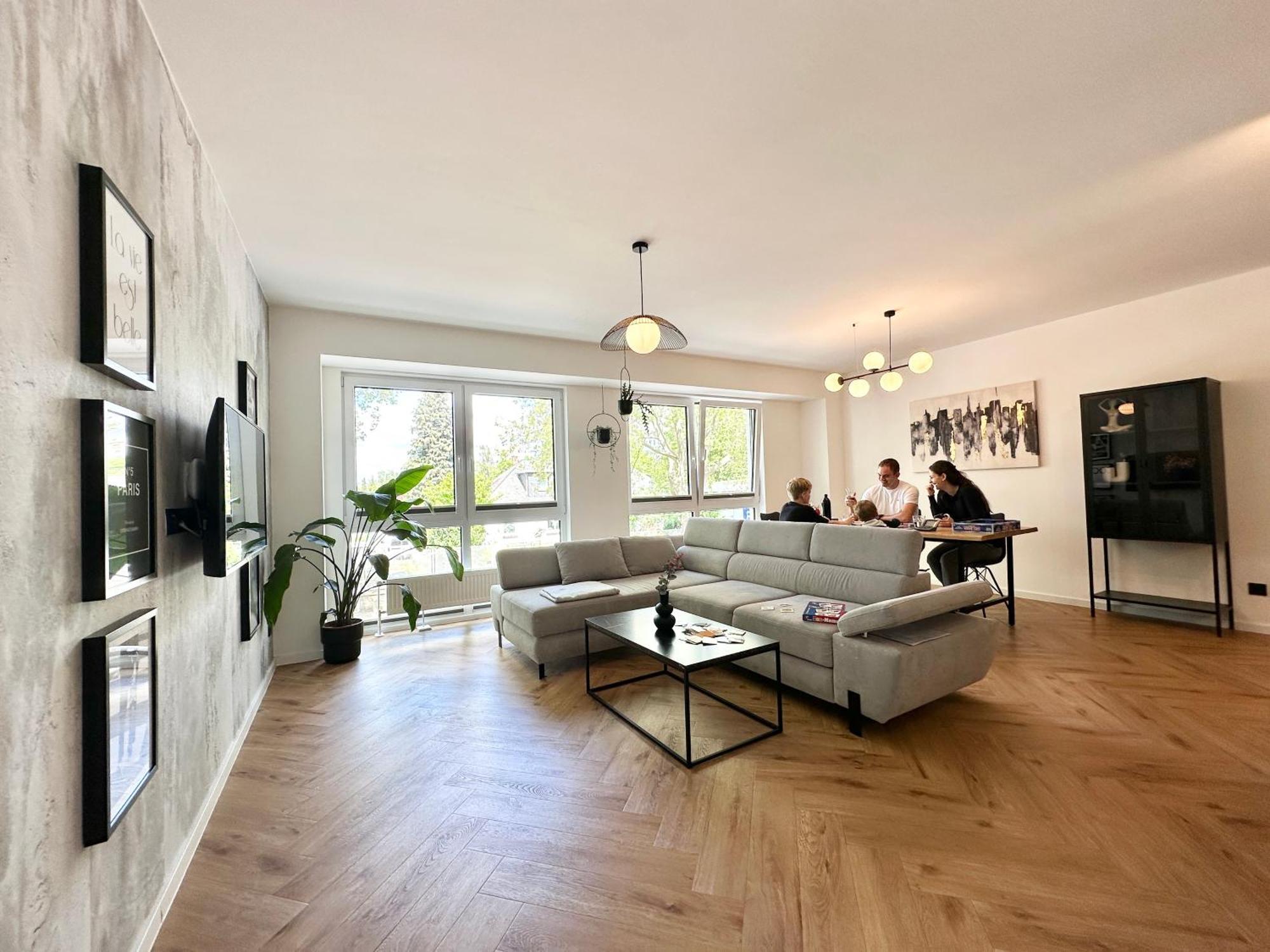 Modern Apartment - Fuer Freunde & Familien, Stadtnah, Parkplatz, E-Ladestation, Gitterbox Fuer Fahrraeder, Fitnessstudio, Digitale Gaestemappe Mit Restaurant- Und Unternehmenstipps Koblencja Zewnętrze zdjęcie
